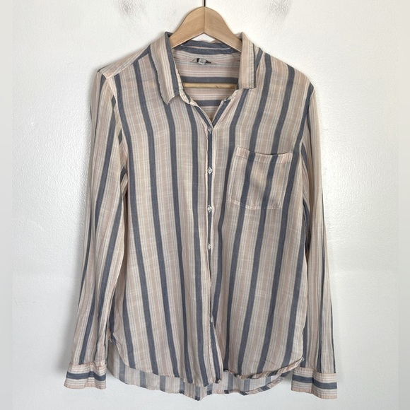 Lucky Brand Women's Button Down Shirt Size L Pink and Blue Stripes Long Sleeve - Picture 1 of 10